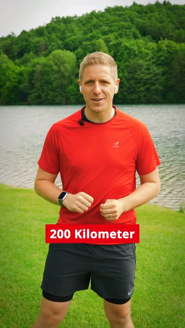 Eine zugegeben etwas verrückte Aktion: 200 km durch den Kreis Euskirchen 🏃💪❤️
In 10 Tagen starte ich diese besondere Lauf-Tour und ich freue mich drauf. Weil unser Kreis wunderschön ist. Weil vor allem die Begegnungen mit den Menschen vor Ort meine Arbeit als Landrat ausmachen. 
Und ein bisschen Bammel habe ich natürlich auch vor sicherlich 7 anstrengenden Tagen…