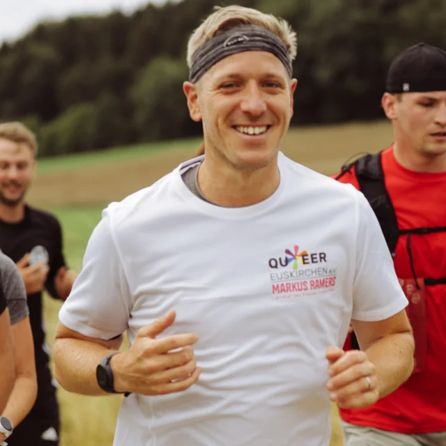 Startschuss 🚀 Was für ein wunderbarer Auftakt meiner 200 km Tour mit knapp 30 km von Freilingen zur Kirmes nach Berk. Jetzt erstmal Füße hochlegen 😌

Hier ein paar Impressionen - danke für die tollen Bilder an @schottfotografie 📸